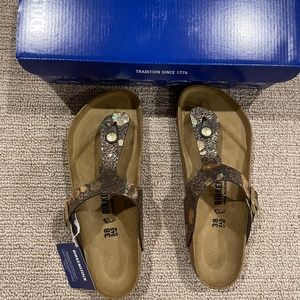 Birkenstock Gizeh Size 38 Spotted Metallic Brown Leather